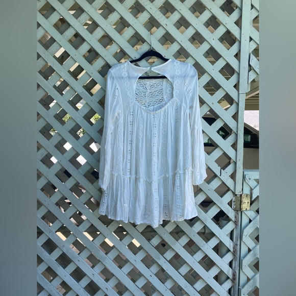SOLD Free people kiss kiss white embroidered tunic - Picture 12 of 12